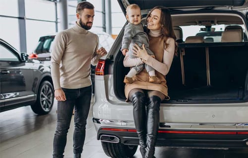 Is it Better to Lease or Buy a Car? Here’s How to Decide
